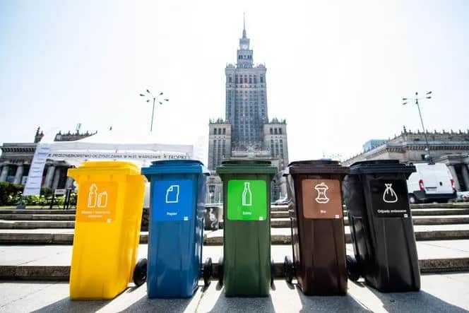 Gdzie wyrzucić opakowanie po bitej śmietanie, aby nie szkodzić środowisku?